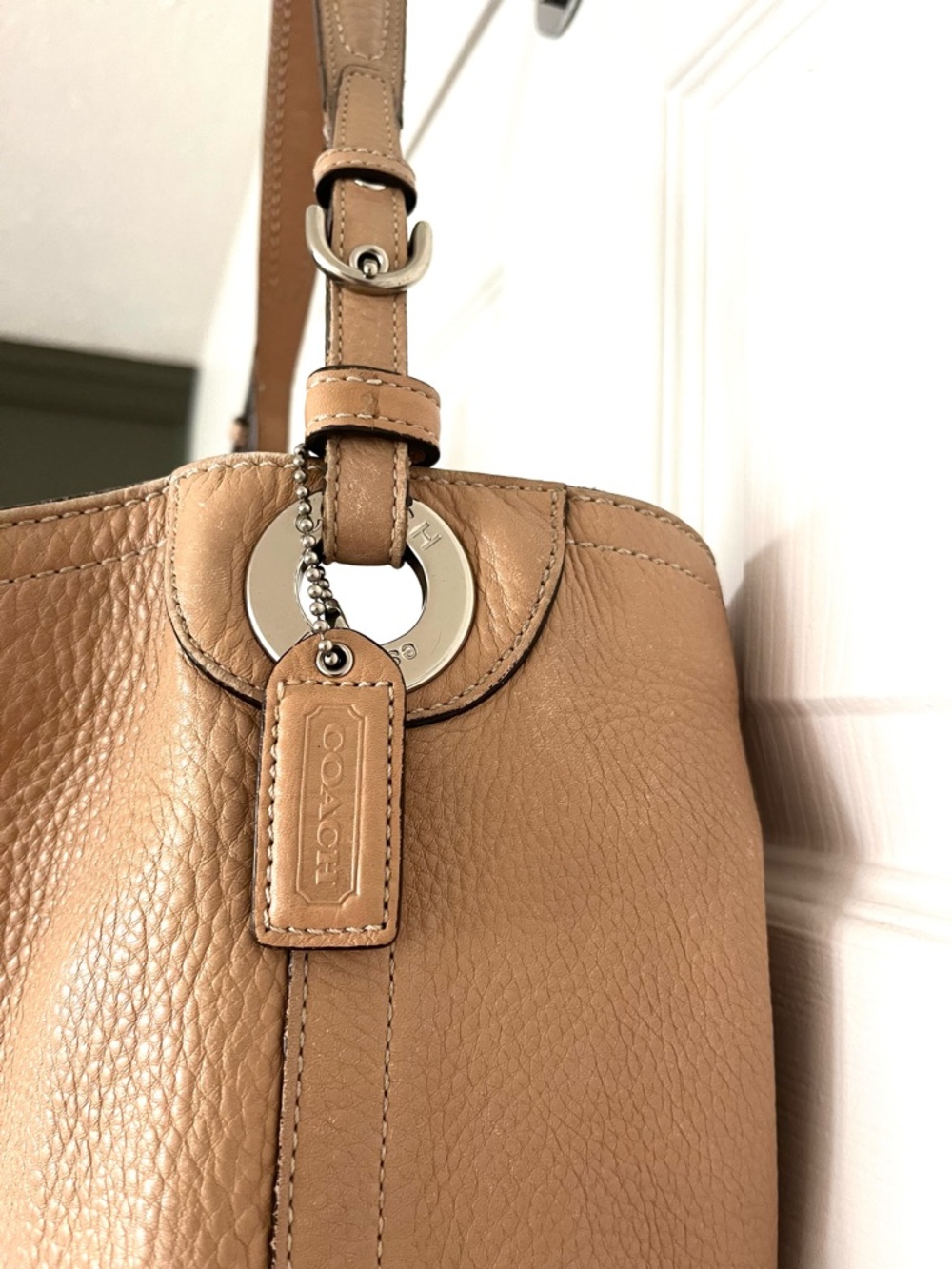 Coach Pebbled Leather Shoulder Bag Tan Brown Slouchy Classic Everyday - Picture 10 of 12